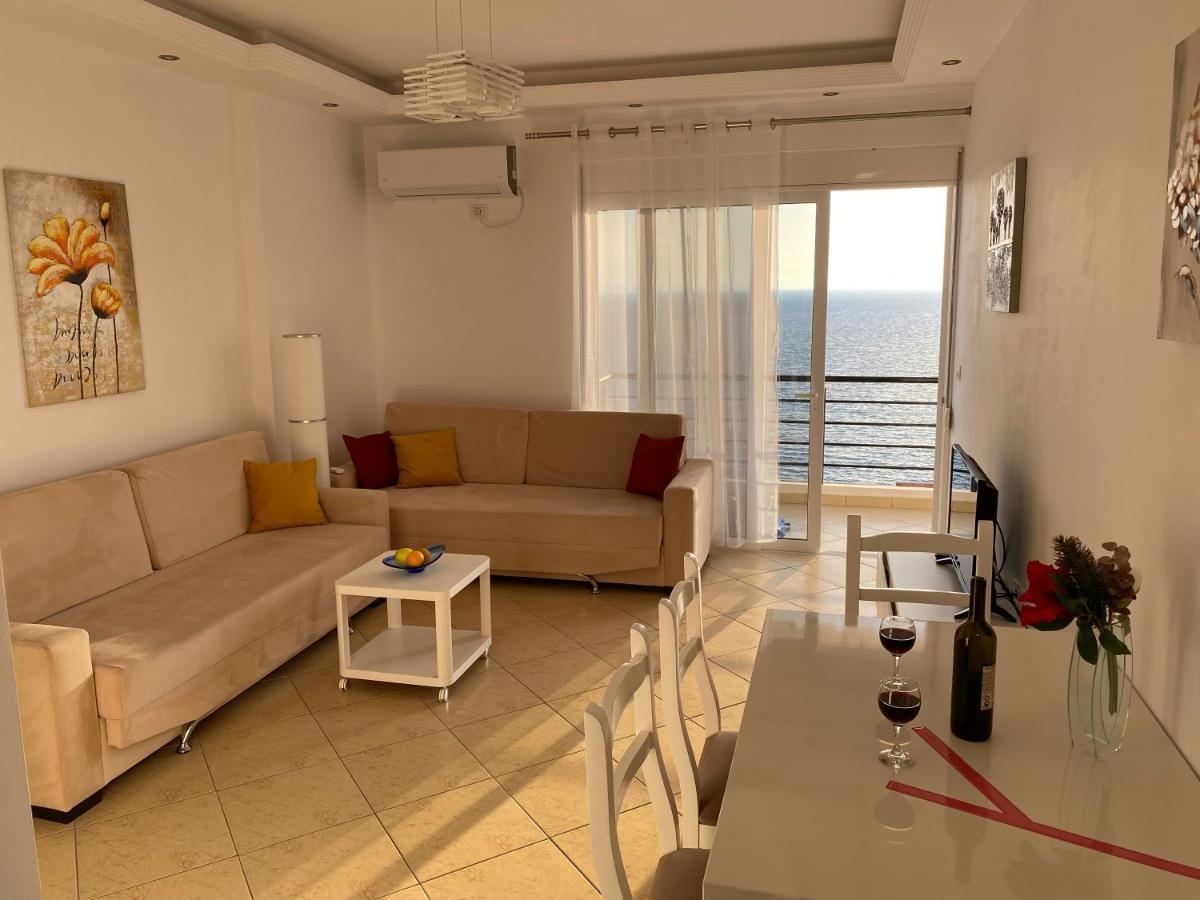 Apartment With Huge Sea View Balcony Sarande Exterior photo