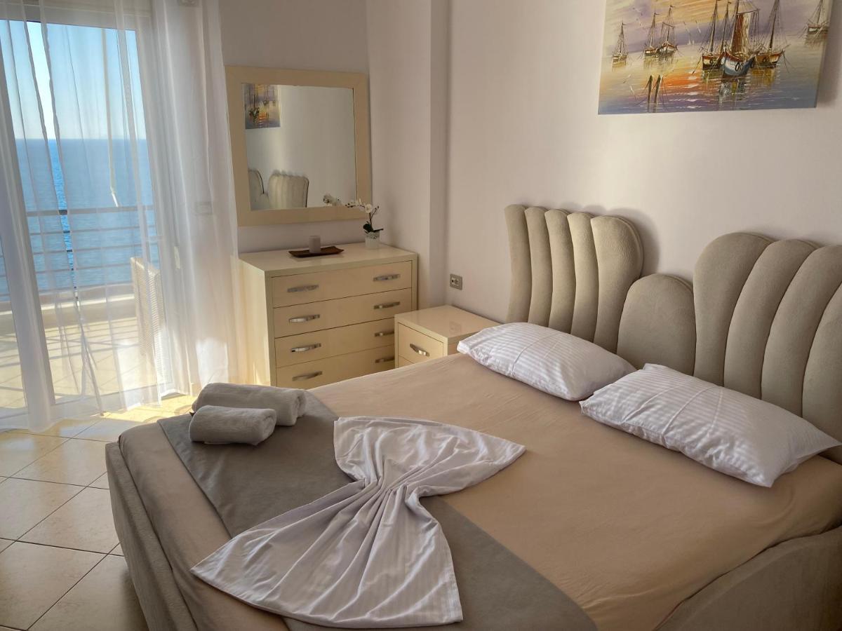 Apartment With Huge Sea View Balcony Sarande Exterior photo